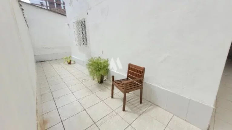 Imagem Casa com 3 quartos - piscina na Ponta da Praia em Santos