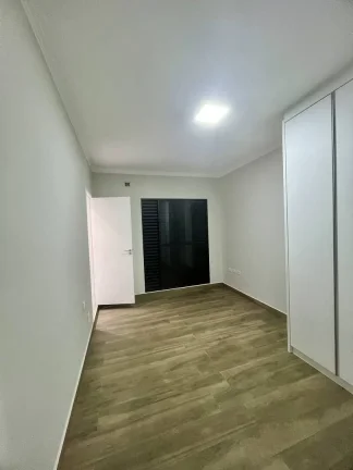 Imagem Sobrado com 160 m² 3 Dormitorios sendo 1 Suite e 2 Vagas de Garagens