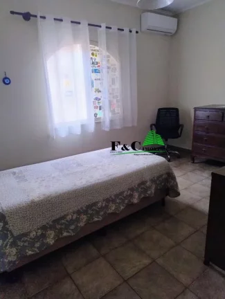 Imagem Casa para Venda em Limeira, Vila Teixeira Marques, 3 dormitórios, 1 suíte, 3 banheiros, 2 vagas