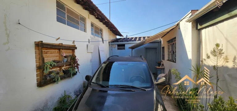 Imagem Casa com duas suítes com galpao e loja comercial