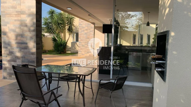 Imagem Casa de Luxo no Condomínio Sete Lagos em Itatiba com 4 Quartos e Lazer