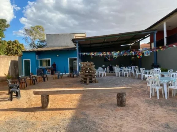 Imagem Vendo Lote com Casa Simples
