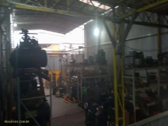 Imagem Galpão para Venda em NOVA IGUAÇU, Posse, 2 banheiros
