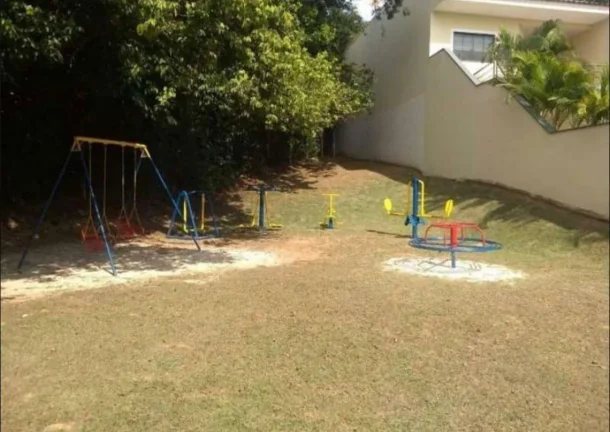 Imagem Venda de Casa em Condomínio de Luxo em Jardim Santa Marta, Sorocaba-SP: 2 Quartos, 1 Suíte, 2 Salas, 2 Vagas, 75,30m²!