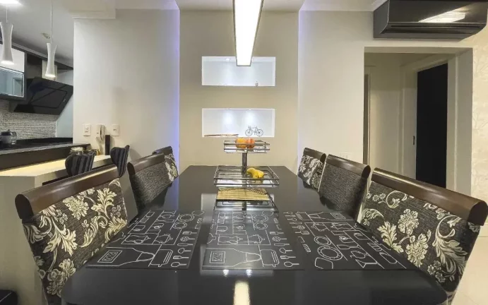 Imagem Apartamento mobiliado com 2 suítes e 2 vagas de garagem na Praia Brava em Itajaí