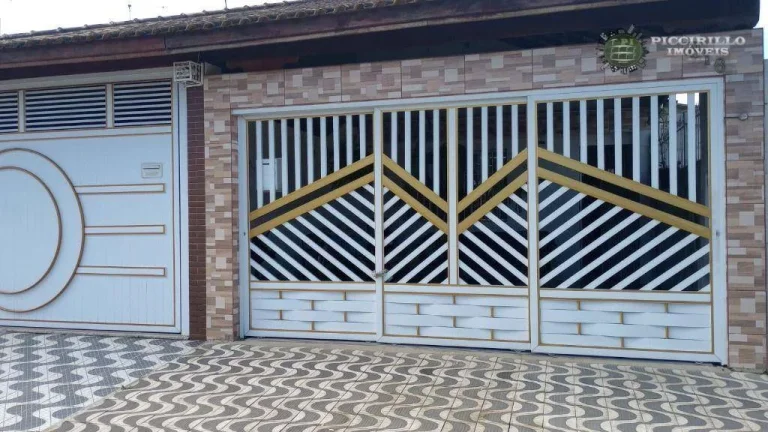 Imagem Casa com 2 dormitórios à venda, 64 m² por R$ 390.000,00 - Vilamar - Praia Grande/SP