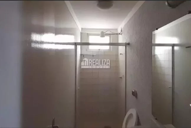 Imagem Apartamento de 3 dormitórios para alugar no Condomínio Residencial Jardim Europa, no bairro Parque do Mirante em Uberaba