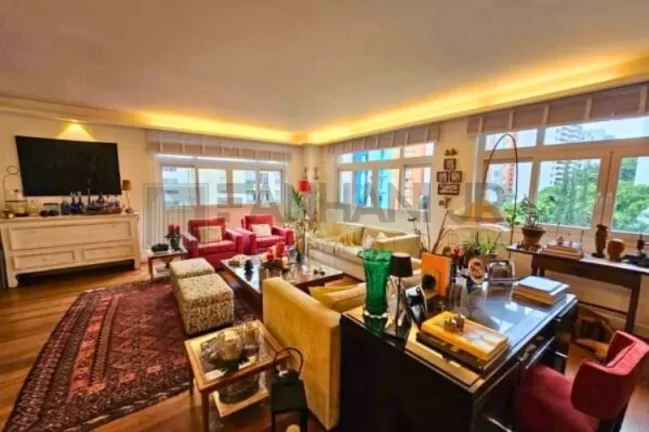 Imagem Imperdível Apartamento de Luxo à Venda em Jardim Paulista, São Paulo-SP: 3 Quartos, 3 Suítes, 4 Salas, 4 Banheiros, 3 Vagas de Garagem, 282m²!
