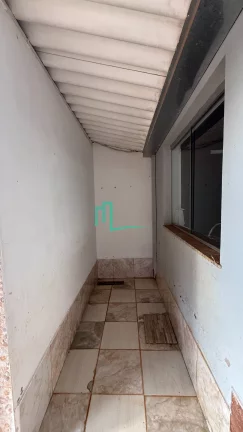 Imagem BARRACÃO COM QUINTAL E LAZER NOS FUNDOS DISPONIVEL PARA LOCAÇÃO, VENDA E PERMUTA!