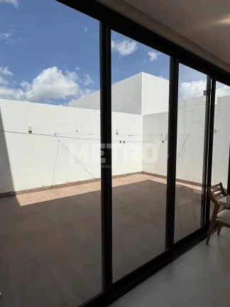 Imagem Casa no Cond. Buona Vita, 4 quartos, sendo dois suítes, uma com closet