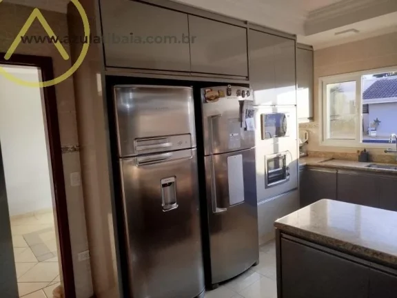 Imagem Casa para Venda em Atibaia, Jardim Itaperi, 5 dormitórios, 4 suítes, 5 banheiros, 3 vagas