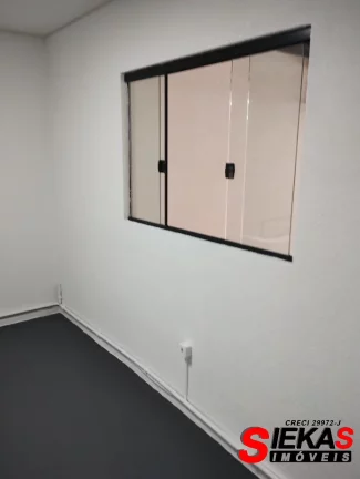 Imagem Galpão Comercial para Locação no Tatuapé, São Paulo-SP: 3 Vagas de Garagem e 300 m² de Área