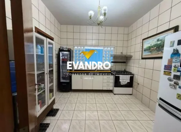 Imagem Casa para Venda no bairro Jardim Itália