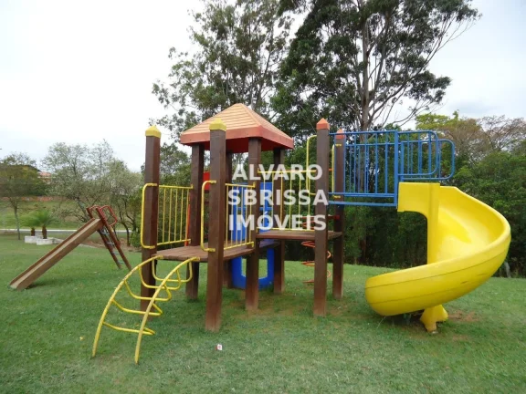 Imagem Excelente terreno com ótima topografia de esquina à venda com 3.000 m2 no Condomínio Village Castelo em Itu SP ao lado da Rod Castelo Branco