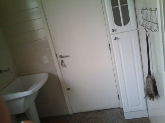 Imagem Apartamento 130M², 3Q, 1 Suíte, 4 Banheiros, 2 Vagas, Varanda, Armários, Lavabo, Piscina, Playground, Salão de Festas, Dependência Completa de Serviço