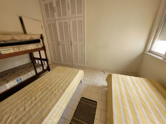 Imagem APARTAMENTO COM 3 DORMITÓRIOS, SENDO 1 SUÍTE, 1 VAGA PARA AUTO EM PARQUEAMENTO, 50 METROS DA PRAIA.