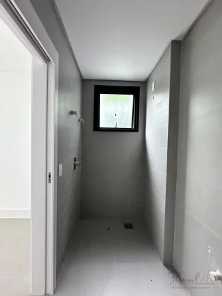 Imagem Apartamento Exclusivo em Condomínio Clube de Luxo Área Privativa: 134,57m2 privativos Descrição:...