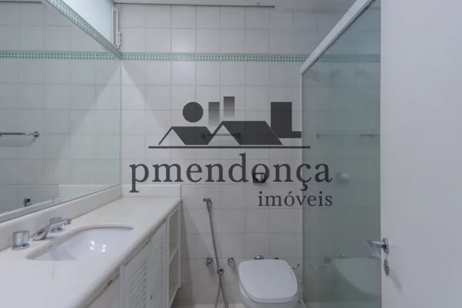 Imagem Apartamento reformado com 176m² ao lado Shopping Páteo Higienópolis.