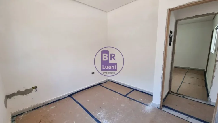Imagem Casa Nova à Venda na zona leste em Londrina