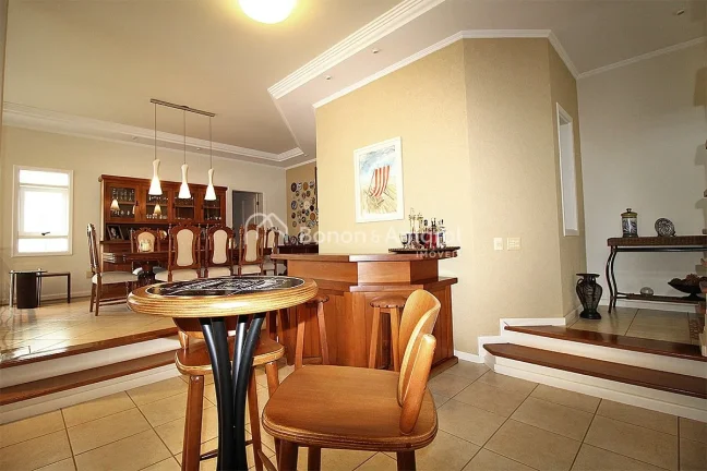 Imagem Casa Condomínio Estância Paraíso - Região Alphaville Campinas

Charmosa, construção sólida, 1...