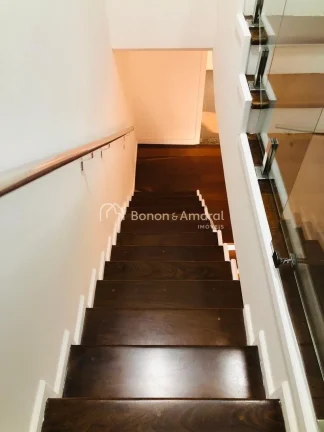 Imagem Apartamento duplex de 190 m² de área útil, um por andar, totalmente reformado, à venda no charmo...