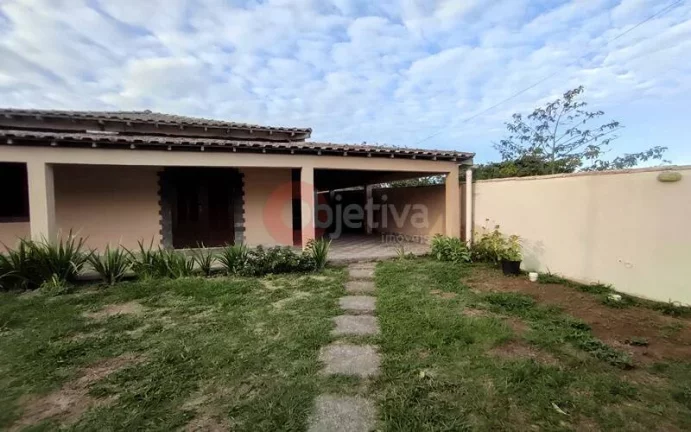 Imagem Casa Independente a venda de 4 quartos - Vila do Pero - Cabo Frio
