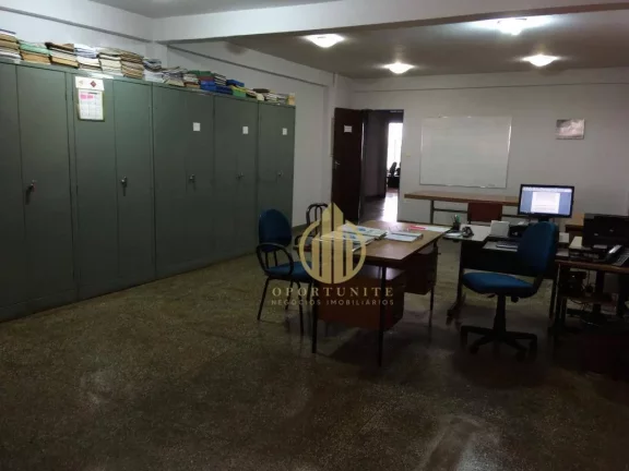 Imagem Prédio comercial em Ribeirão Preto de salas, galpôes, oficinas e pátios de abastecimentos