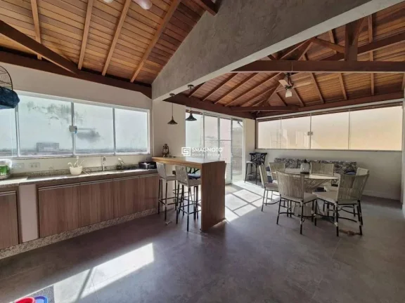 Imagem Casa com 3 dormitórios à venda, 210 m² por R$ 960.000,00 - Jd Porangaba - Águas de São Pedro/SP