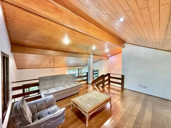 Imagem Casa em Condomínio a Venda no bairro Granja Viana - Cotia, SP