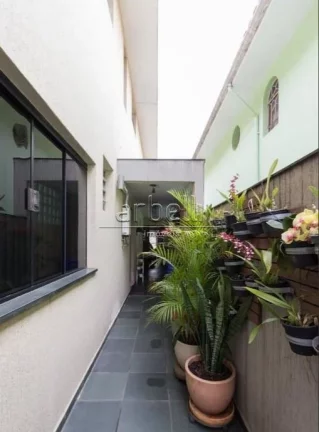 Imagem Sobrado com 166 metros quadrados, 3 dormitórios sendo 1 suíte e todos os dormitórios com armário...