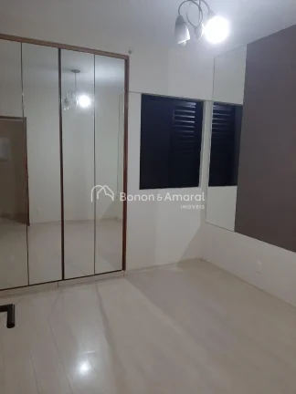 Imagem Este aconchegante apartamento mobiliado está à venda no Condomínio Canadá, situado no charmoso b...