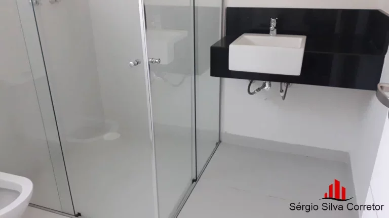 Imagem Casa com 05 Suítes à Venda, em Condomínio Fechado em Campos do Jordão SP.