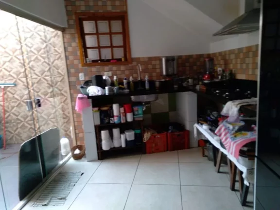 Imagem Sobrado com 3 dormitórios à venda, 238 m² por R$ 750.000,00 - Jardim Veneza - Mogi das Cruzes/SP