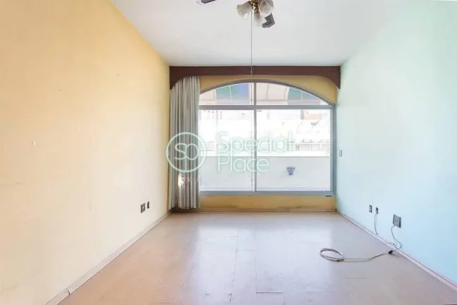 Imagem Ótima cobertura penthouse para reforma à venda no Itaim: - Área: 247m² com vista panorâmica de ...