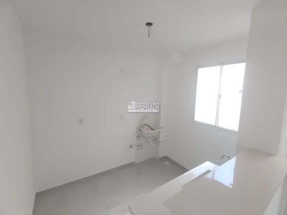 Imagem Apartamento à venda no Condomínio Residencial Veneza, no bairro Vila Arquelau, Uberaba - Oportunidade única!