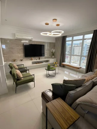 Imagem Apartamento mobiliado com 4 suítes e 3 vagas de garagem em Itapema