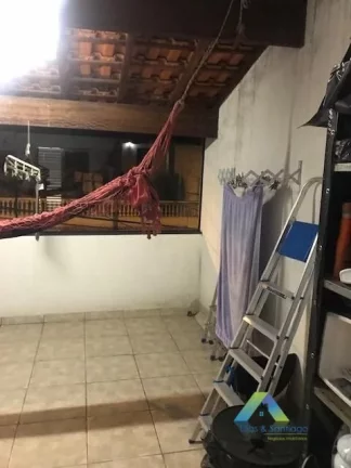 Imagem SANTO ANDRÉ Sobrado 225 metros, 4 dormitórios, EDICULA, 2 vagas, rua sem saída com tranquilidade e segurança ótimo valor e localização !!!