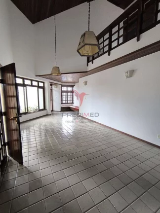 Imagem Linda casa com Jardim, 4 quartos , sendo 3 Suites , 4 Vagas, no Bairro Capim Macio, Natal