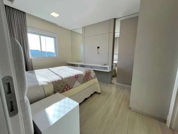 Imagem Apartamento com 4 suítes e 3 vagas de garagem em Balneário Camboriú/SC