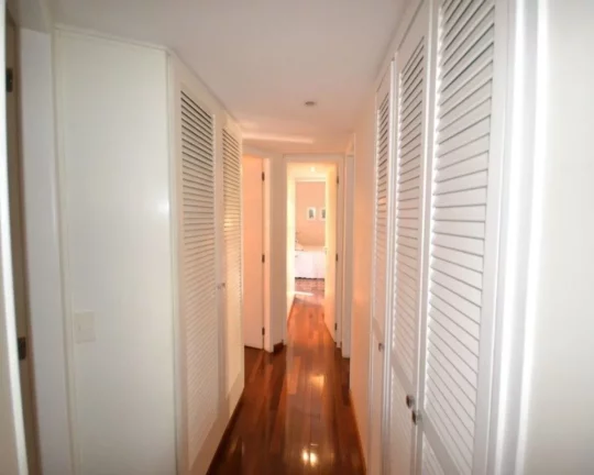 Imagem Apartamento a venda na Rua Maranhão com 3 suites e 3 vagas, 177m2