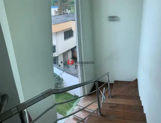 Imagem Sobrado à venda 3 Quartos, 1 Suite, 5 Vagas, Jardim São Caetano, São Caetano do Sul - SP