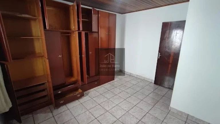 Imagem ESPAÇO e Conforto! Casa Ampla 2 Dorms. Vila Marari, Quintal Gigante (300m²) e Armários.