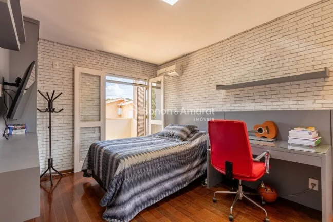 Imagem Descubra esta casa aconchegante, ampla e moderna!

Procurando um lar que combina estilo, conforto e ...