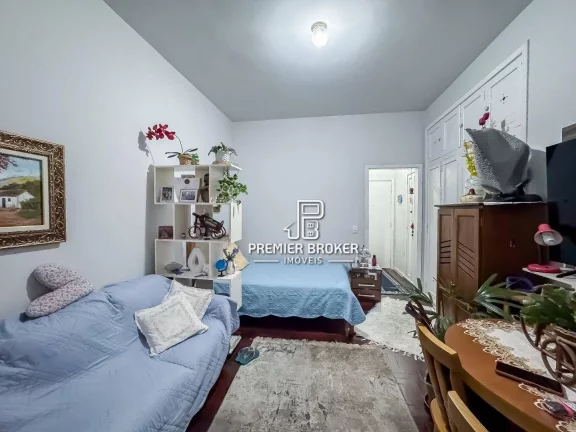 Imagem Kitnet à venda, 29 m² por R$ 185.000,00 - Várzea - Teresópolis/RJ