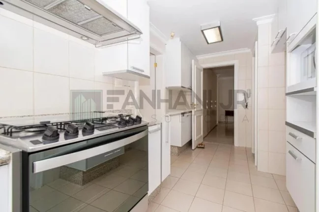 Imagem Imperdível! Apartamento de alto padrão com 3 suítes e 4 vagas na Cerqueira César, São Paulo-SP - 208m². Confira já!