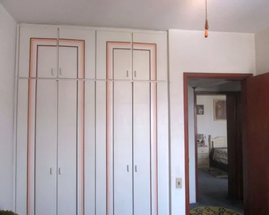 Imagem Apartamento excelente, com terraço, lavabo, 4 dormitórios sendo 1 suíte, piso em tacos e tudo bem...