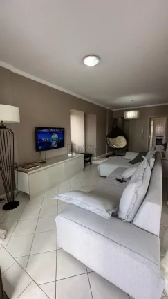 Imagem Apartamento Quadra Mar com 2 dormitórios à venda no Centro de Balneário Camboriú