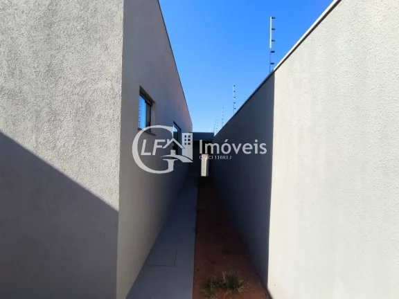 Imagem Imóvel à venda em Campo Grande-MS: Casa com 3 quartos, 1 suíte, 1 sala, 1 banheiro, 3 vagas de garagem e 170m² no Jardim Presidente!