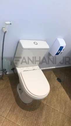 Imagem Aluguel de Casa Comercial no Jardim América, São Paulo-SP: 8 salas, 20 vagas de garagem, 500 m² de área.