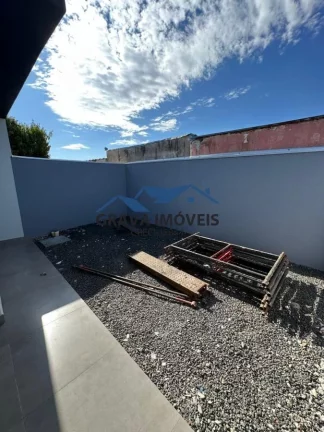 Imagem Alto Padrão para Venda em Maringá, Conjunto Residencial Paulino Carlos Filho, 3 dormitórios, 1 suíte, 2 banheiros, 3 vagas
